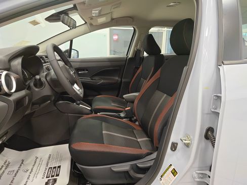 New 2025 Nissan Versa SR w/ Trunk Package image 10