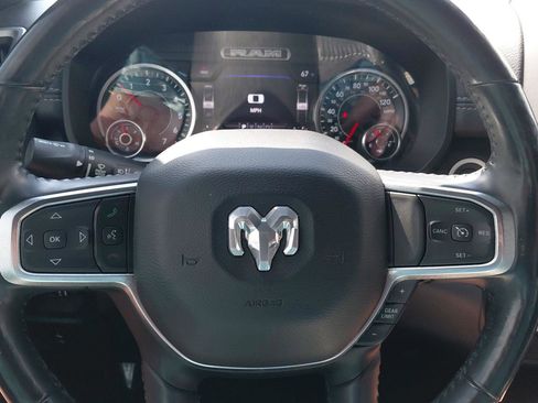 Used 2020 RAM 1500 Laramie AWD/4WD image 36