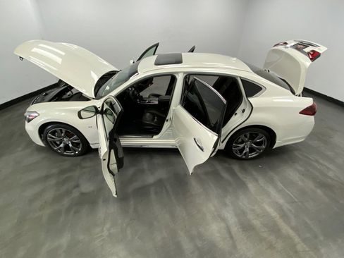 Used 2016 INFINITI Q70 L 3.7 w/ Deluxe Touring Package image 49