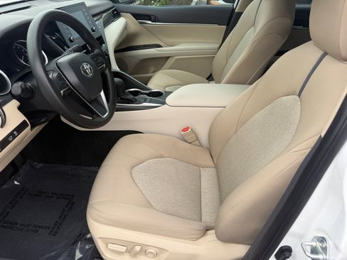 Used 2024 Toyota Camry LE image 11