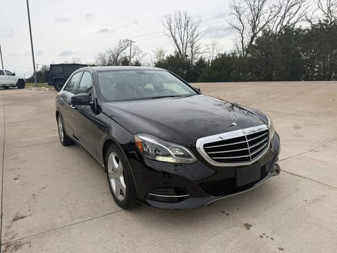 Used 2014 Mercedes-Benz E 350 4MATIC Sedan image 3