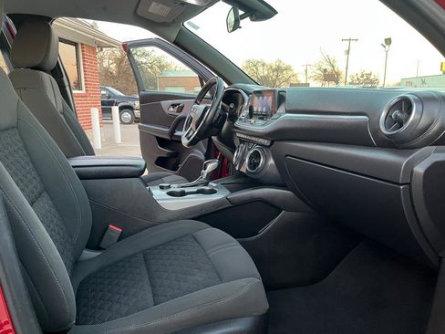 Used 2019 Chevrolet Blazer LT image 9