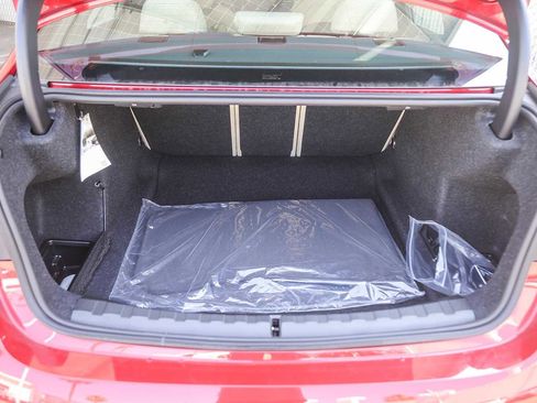 Used 2025 BMW 330i xDrive Sedan image 22