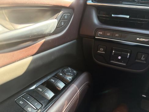 Certified 2024 Cadillac Escalade V AWD/4WD image 15