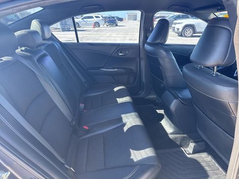 Used 2016 Honda Accord Sport image 12