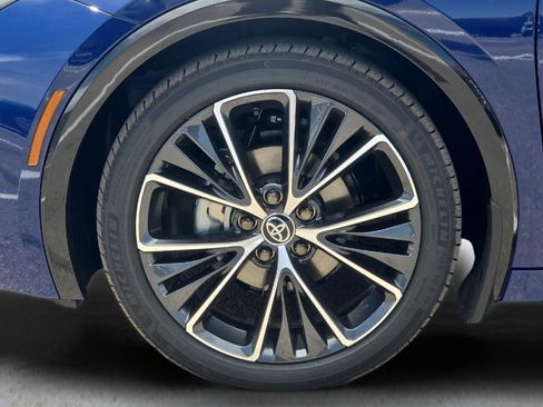 New 2026 Toyota Prius XLE FWD image 9