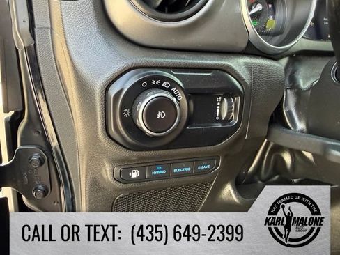 Used 2023 Jeep Wrangler Unlimited w/ Cold Weather Group AWD/4WD image 17