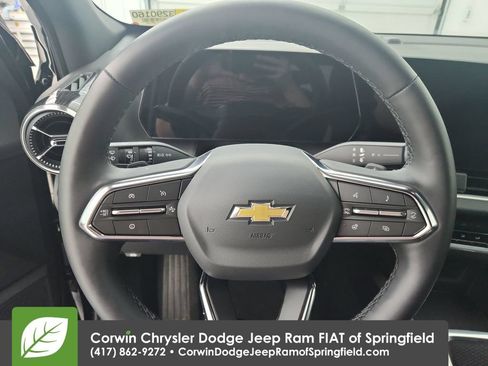 Used 2026 Chevrolet Equinox LT FWD image 22