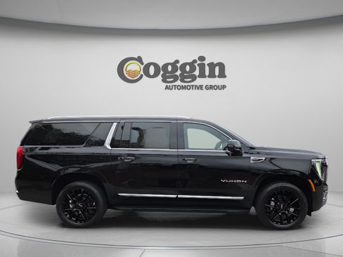 New 2026 GMC Yukon XL Elevation w/ Elevation Premium Package AWD/4WD image 6