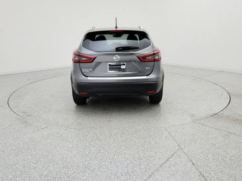 Used 2020 Nissan Rogue Sport SV image 6