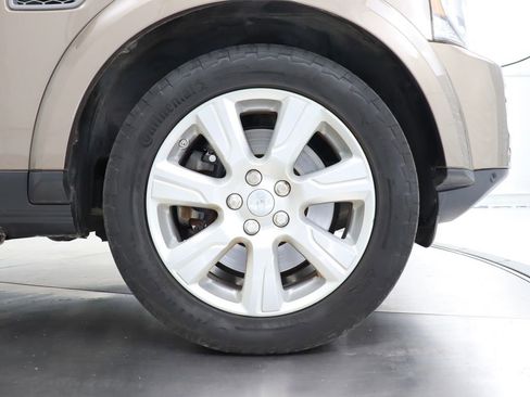 Used 2016 Land Rover LR4 HSE AWD/4WD image 46