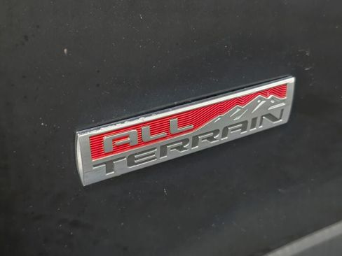 Used 2017 GMC Acadia SLT AWD/4WD image 5
