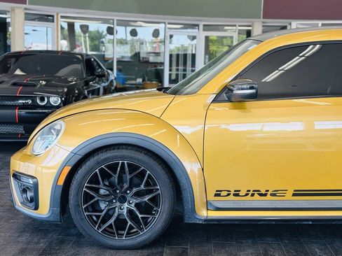 Used 2017 Volkswagen Beetle 1.8T Dune FWD image 16