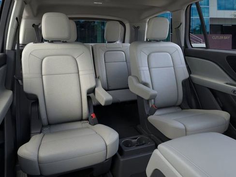 New 2025 Lincoln Aviator Reserve w/ Illumination Package image 11