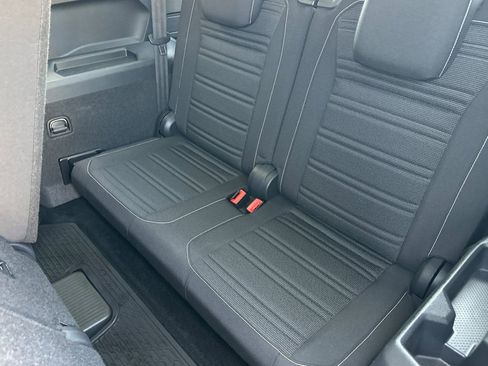 Used 2022 Volkswagen Tiguan S FWD image 15