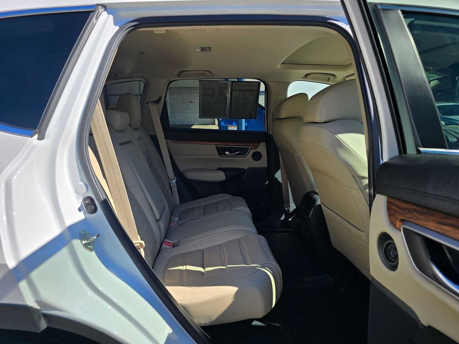 Used 2020 Honda CR-V Touring image 12