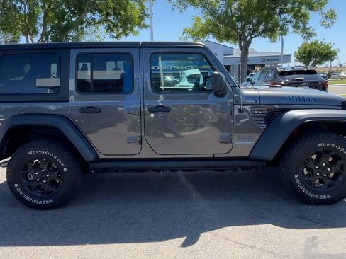 Used 2023 Jeep Wrangler Unlimited w/ Cold Weather Group AWD/4WD image 8