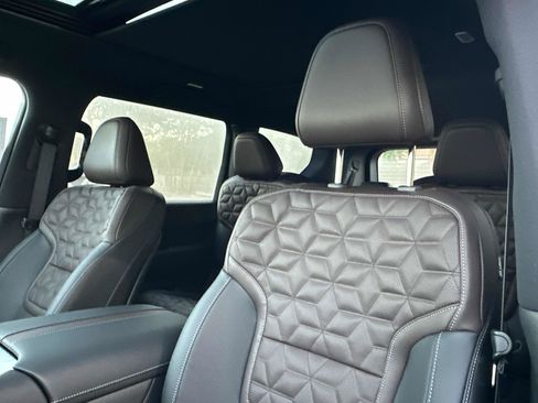 New 2026 Nissan Armada Platinum image 23