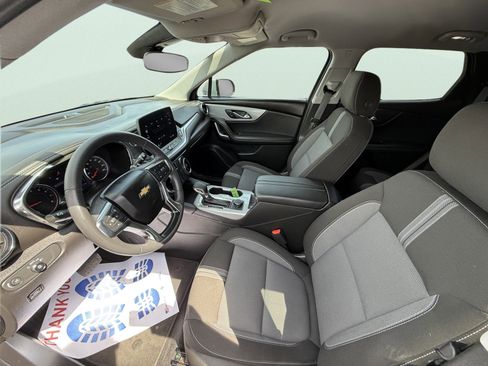 Used 2025 Chevrolet Blazer LT FWD image 10