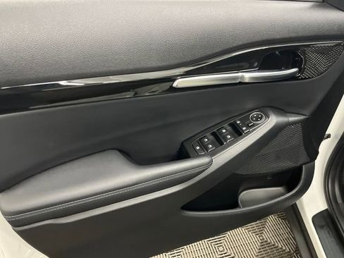 Certified 2024 Kia Seltos S image 11