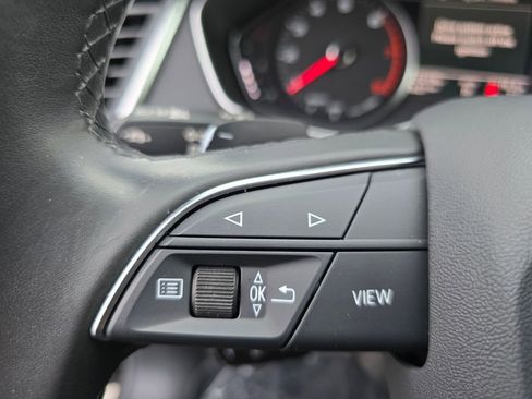 Used 2023 Audi Q5 2.0T Premium w/ Convenience Package image 19