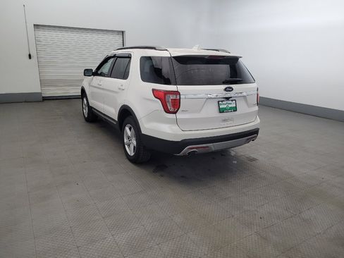 Used 2016 Ford Explorer XLT w/ Equipment Group 202A AWD/4WD image 5