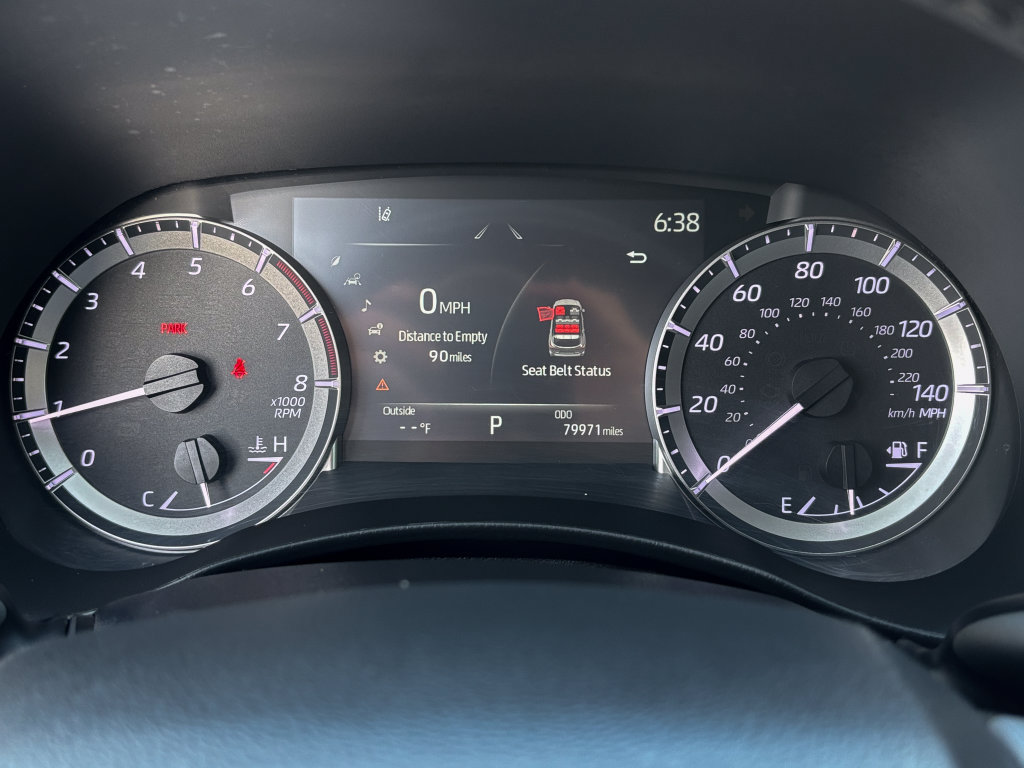 Used 2023 Toyota Highlander XLE AWD/4WD image 30