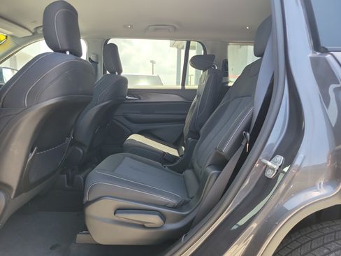 Used 2023 Jeep Grand Cherokee L Laredo w/ Luxury Tech Group I RWD image 8