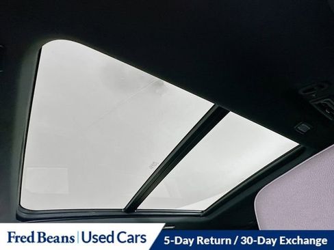 Certified 2024 Chevrolet Suburban Z71 w/ Luxury Package image 25