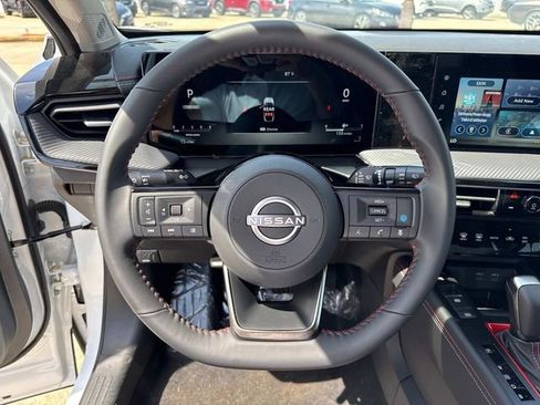 New 2025 Nissan Kicks SR image 13