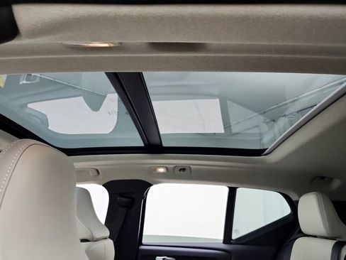 New 2026 Volvo XC40 B5 Plus w/ Climate Package image 22