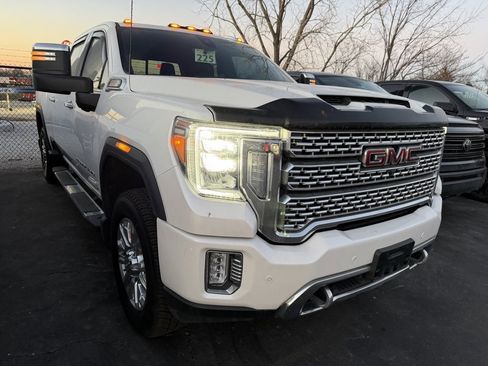 Used 2023 GMC Sierra 2500 Denali w/ Denali Ultimate Package image 3