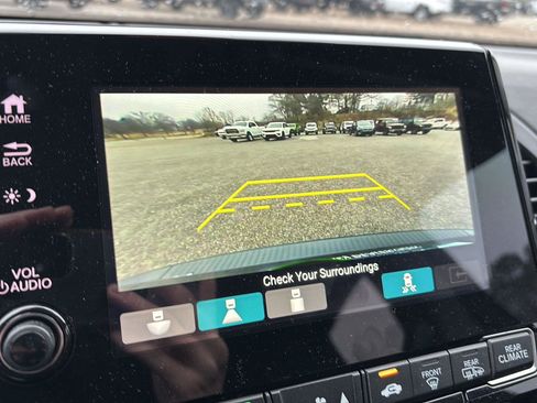 Used 2024 Honda Odyssey Elite image 11