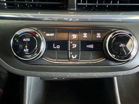 Used 2025 Buick Envista Preferred FWD image 49
