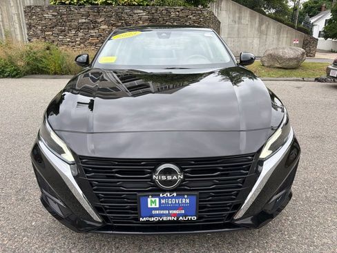 Used 2023 Nissan Altima 2.5 SV w/ SV Premium Package AWD/4WD image 9