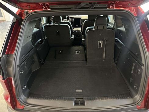 Used 2024 GMC Acadia AT4 w/ Super Cruise Package image 12