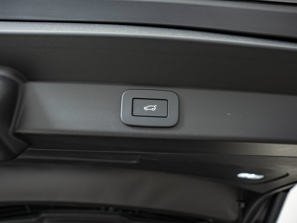 New 2026 Land Rover Range Rover Sport Dynamic SE AWD/4WD image 38