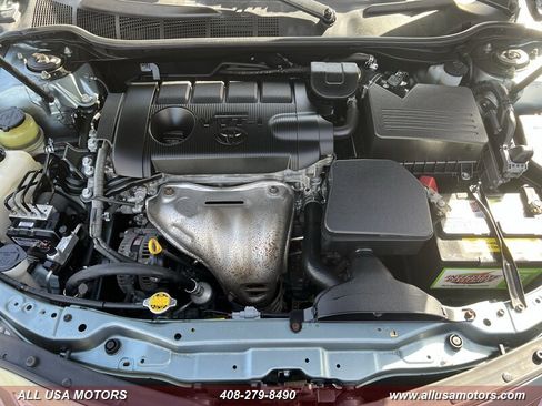 Used 2011 Toyota Camry LE image 12