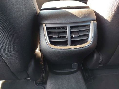 Used 2024 Chevrolet Malibu LT image 17