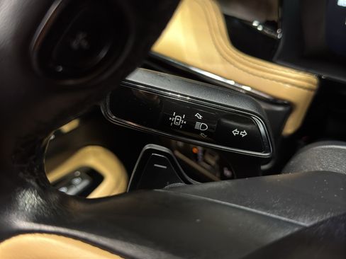 Used 2022 Lincoln Corsair Reserve w/ Equipment Group 201A image 23