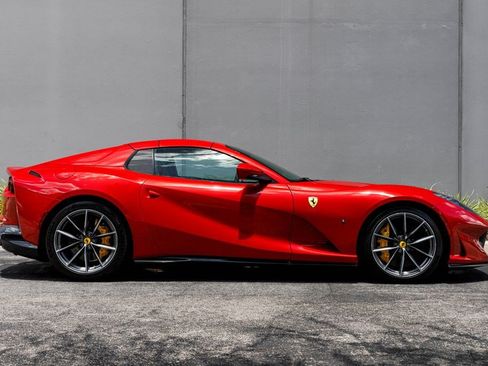 Used 2023 Ferrari 812 GTS RWD image 6