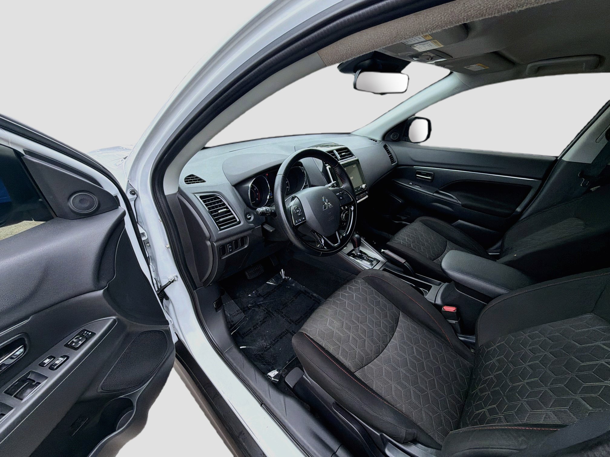 Used 2024 Mitsubishi Outlander Sport LE AWD/4WD image 9