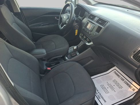 Used 2013 Kia Rio EX w/ Convenience Pkg image 5