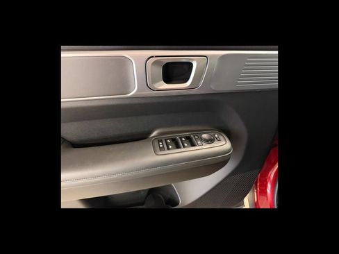 Used 2025 Hyundai Santa Fe SEL FWD image 12