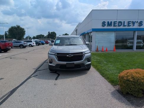 Used 2023 Chevrolet Traverse LT w/ Midnight/Sport Edition AWD/4WD image 3