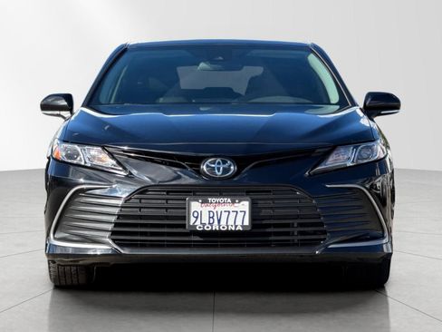 Used 2024 Toyota Camry LE image 9
