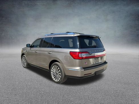 Used 2020 Lincoln Navigator Reserve w/ Luxury Package AWD/4WD image 4
