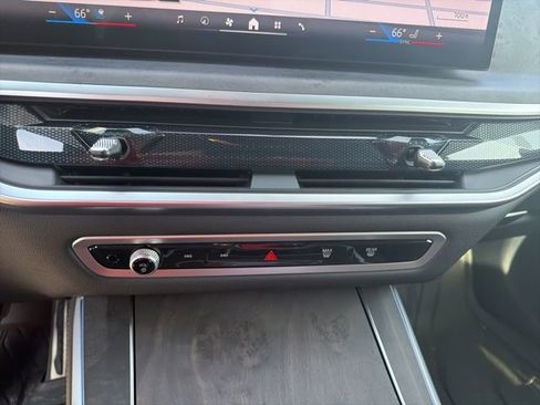 Used 2025 BMW X5 xDrive50e w/ M Sport Package AWD/4WD image 7