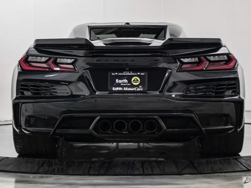 Used 2024 Chevrolet Corvette Z06 RWD image 16