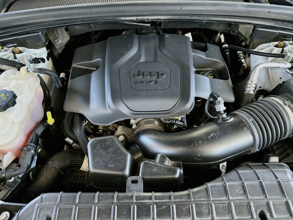 Used 2023 Jeep Grand Cherokee L Summit AWD/4WD image 33